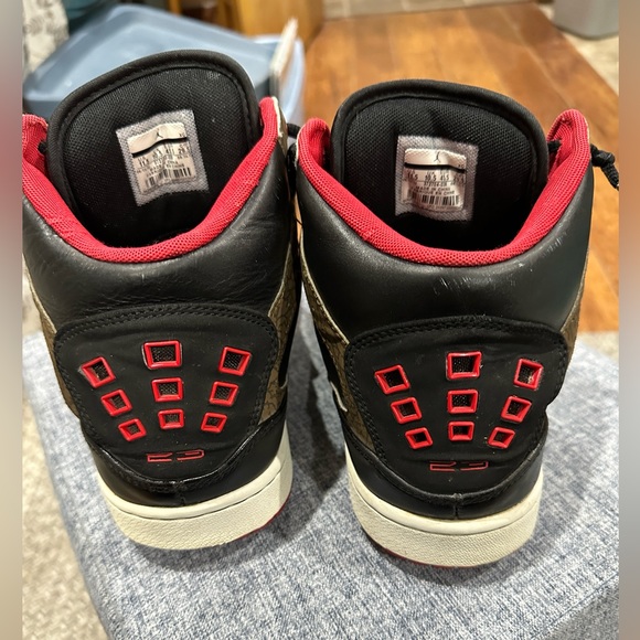 Nike Jordan 1 Flight Men's Shoes. Black, Red Olive. Size 11.5 - Picture 2 of 4